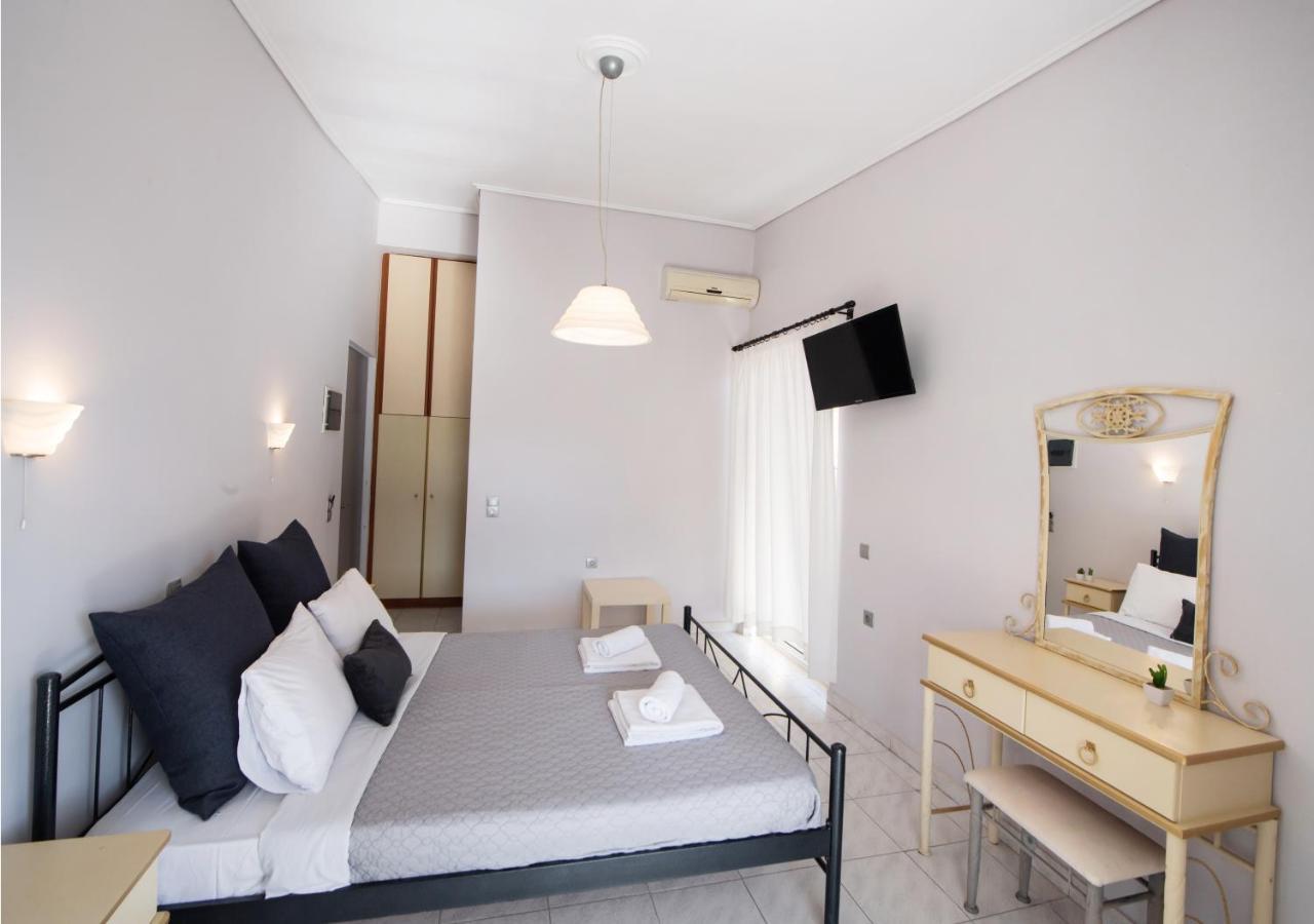 Appartamento George House Kariótai Esterno foto