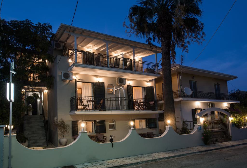 Appartamento George House Kariótai Esterno foto