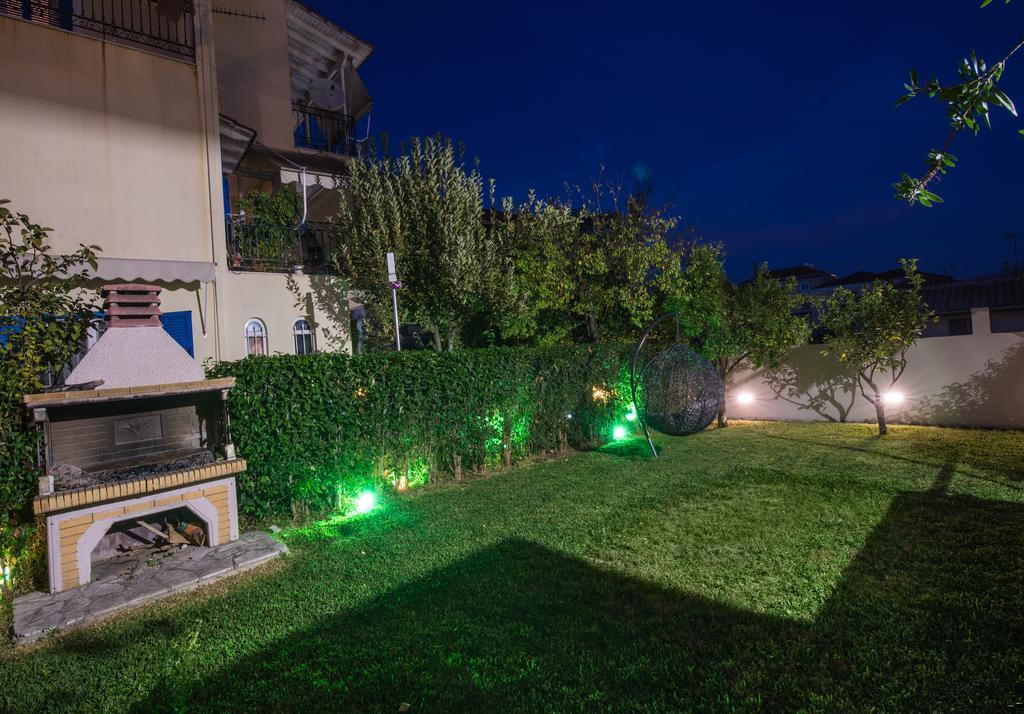 Appartamento George House Kariótai Esterno foto