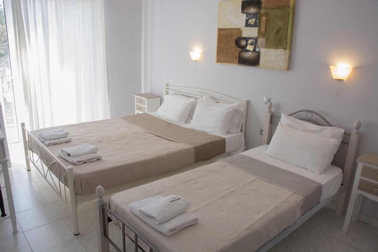 Appartamento George House Kariótai Esterno foto