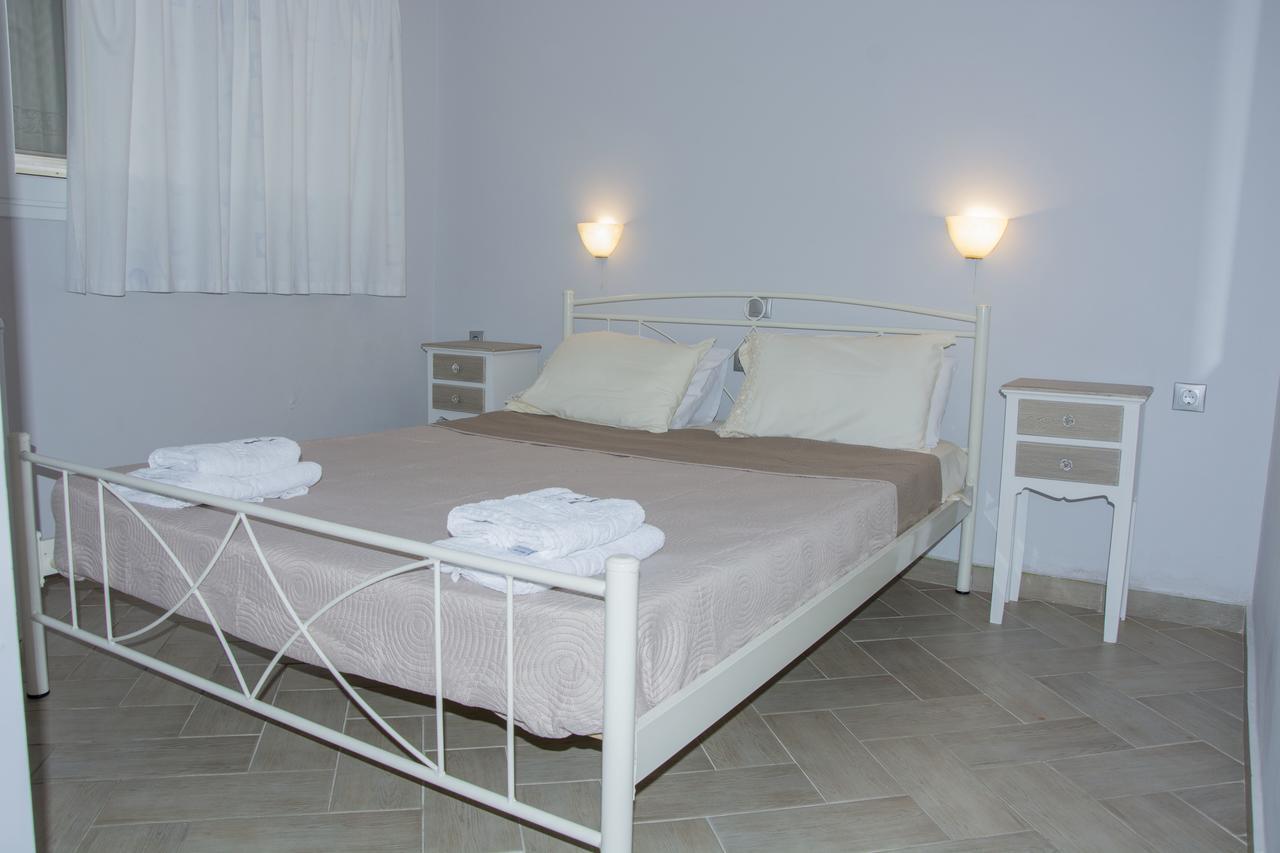 Appartamento George House Kariótai Esterno foto