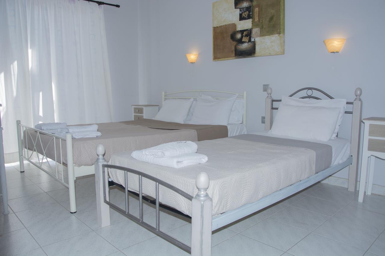 Appartamento George House Kariótai Esterno foto