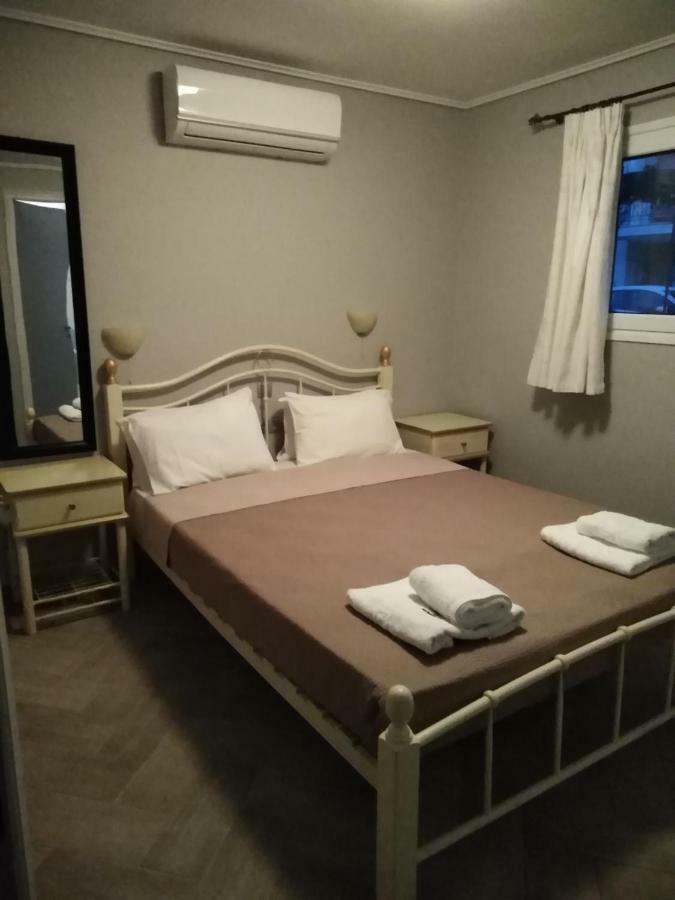 Appartamento George House Kariótai Esterno foto